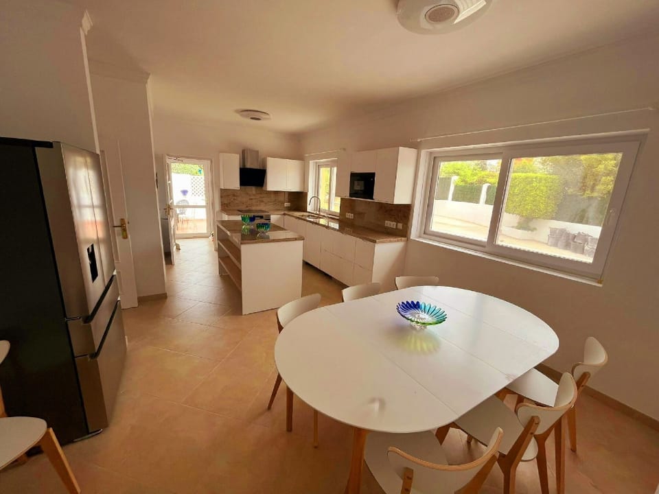 Main Kitchen - Ground Floor