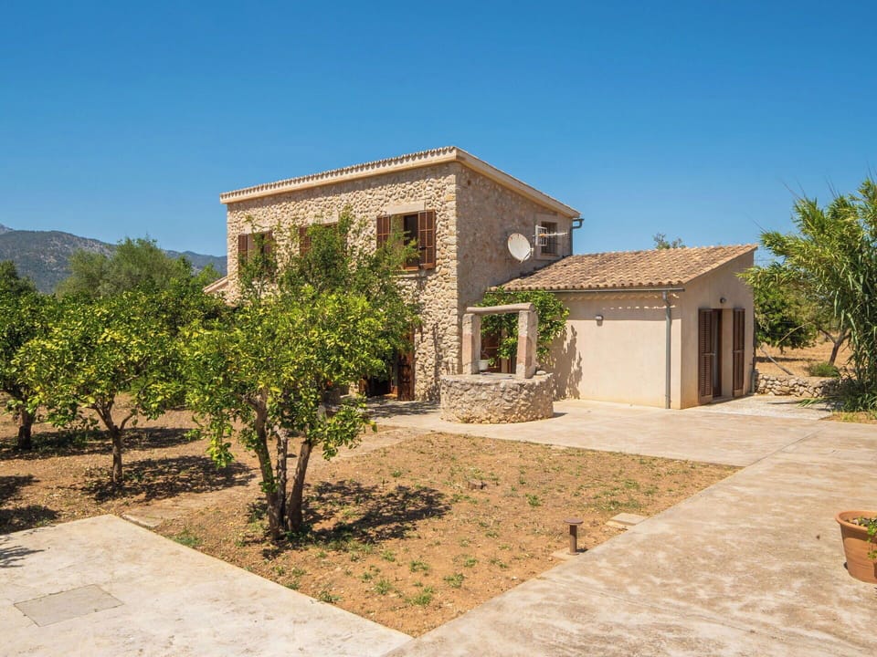 Building, Facade, House, Residential Area, Home, Architecture, Shrub, Landscape, Door