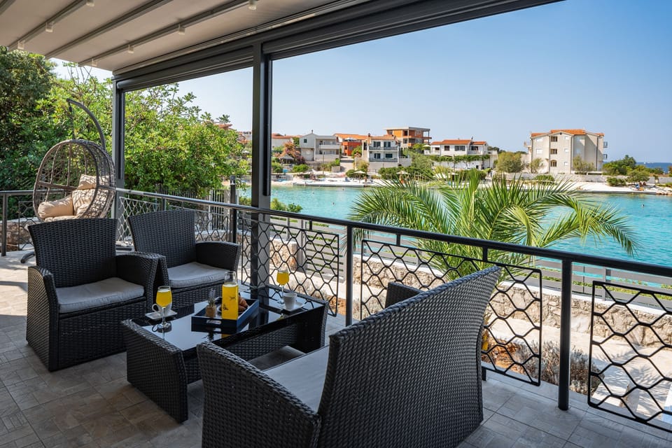 Terrace 1