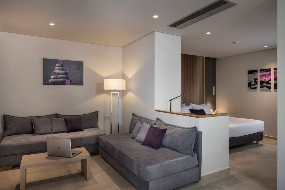 one bedroom suite