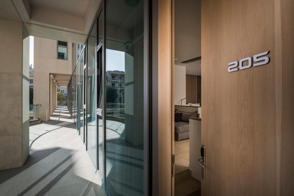 corridor/passageway