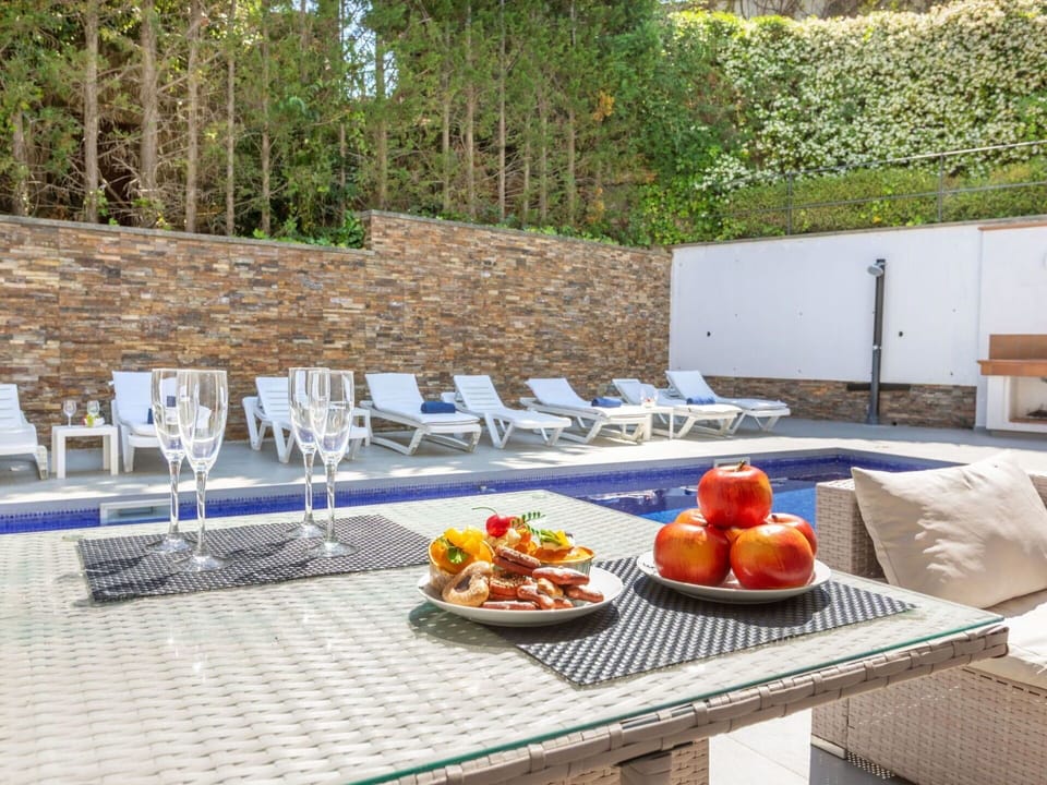 Furniture, Swimming Pool, Outdoor Furniture, Flooring, Floor, Composite Material, Resort, Chair, Houseplant, Shade
