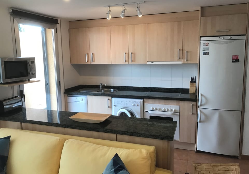 Kitchen / Cocina / Cuisine
