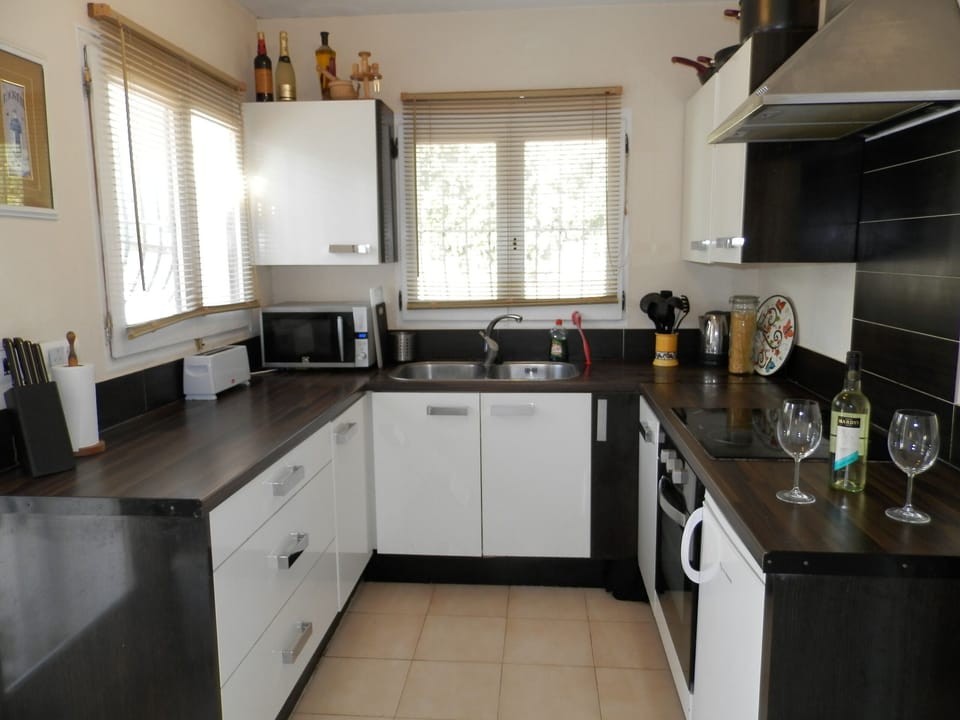 Kitchen semi open to living room