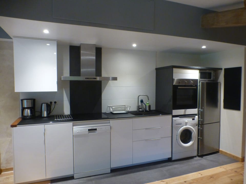 La Petite Folie Kitchen