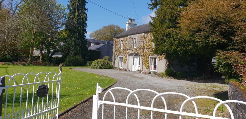 Welcome to Wellpark! 
(plentiful parking )