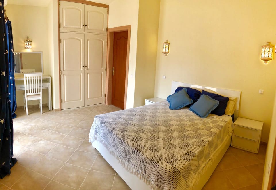 Bedroom 2 - Double bed 