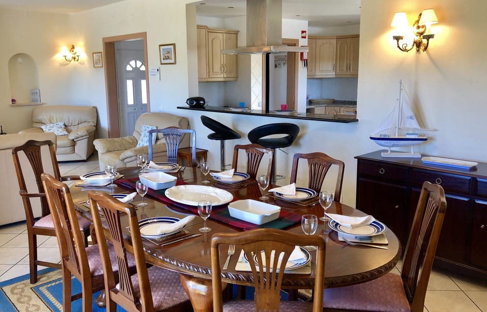Indoor dining for up to 8 adults and 2 children (on stools at the breakfast bar)