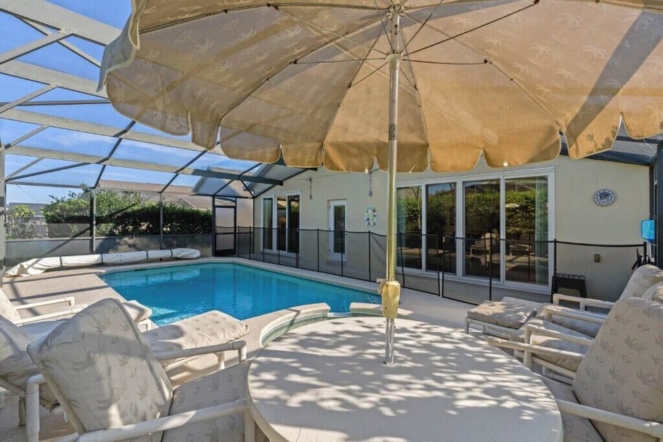 Pool with Spa