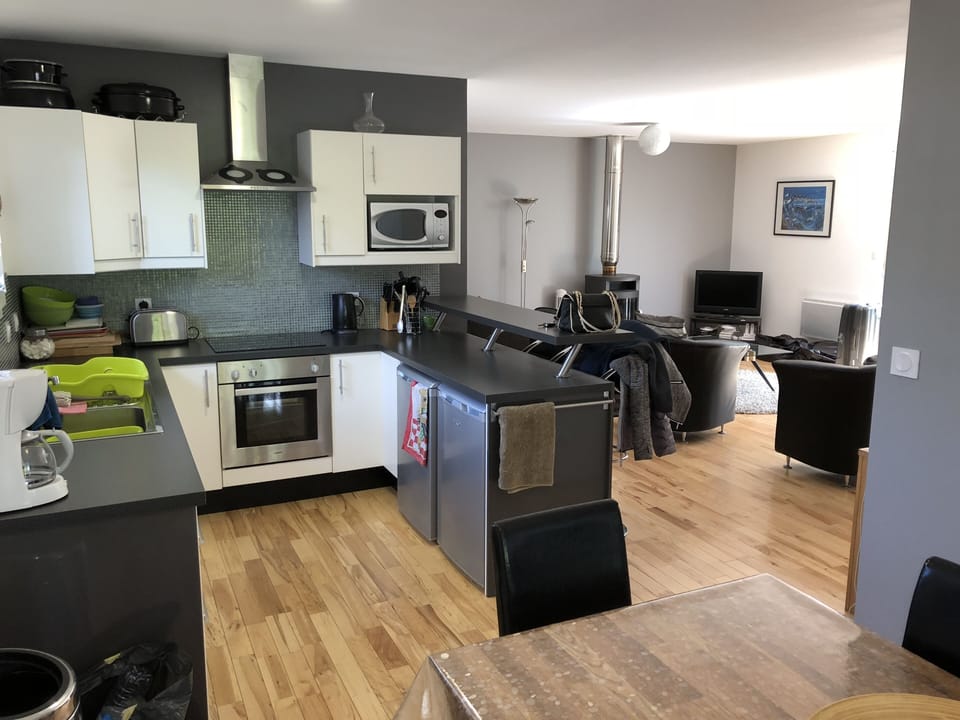 Open plan lounge & diner