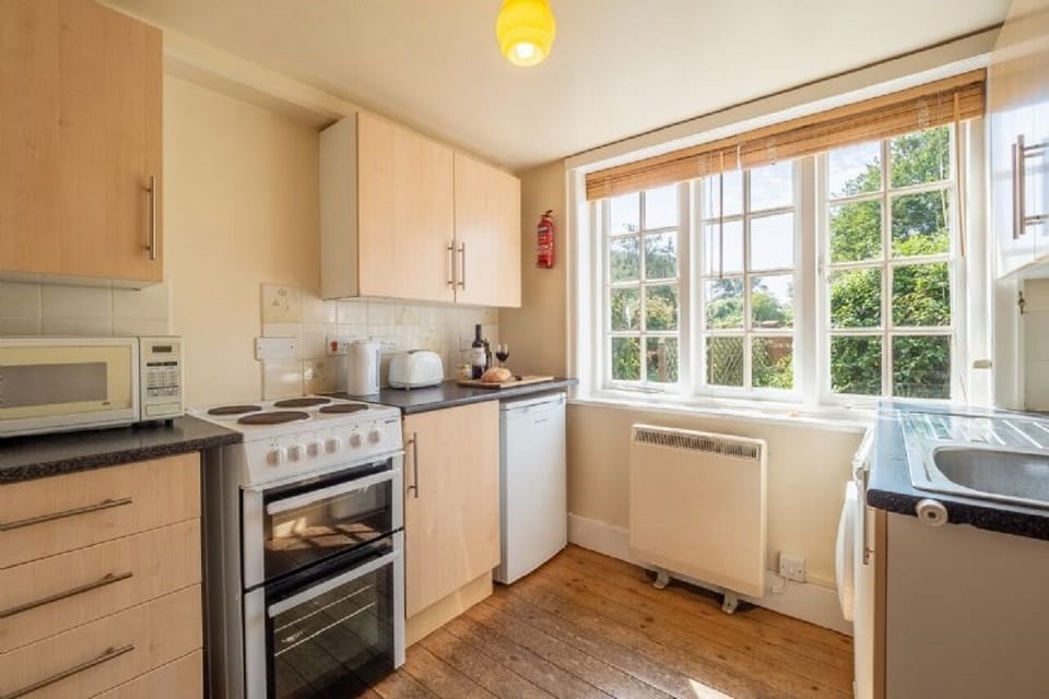 Well equipped kitchen