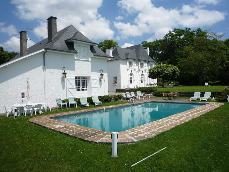 Access to shared pool