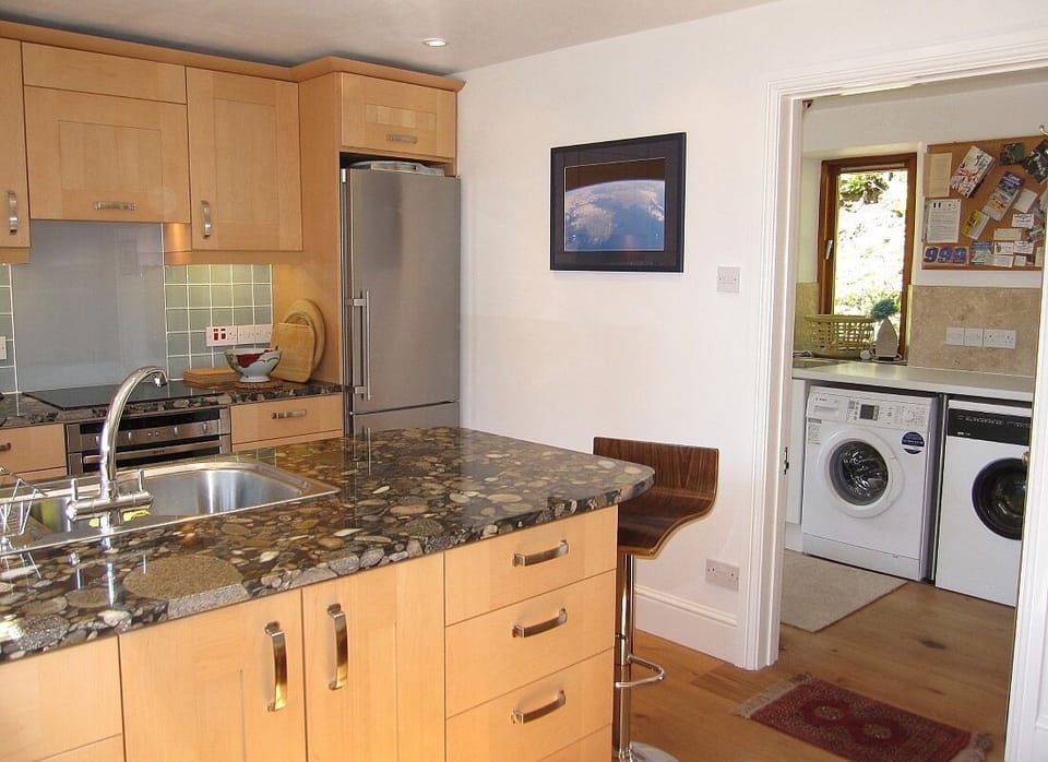 Spacious well-equipped kitchen