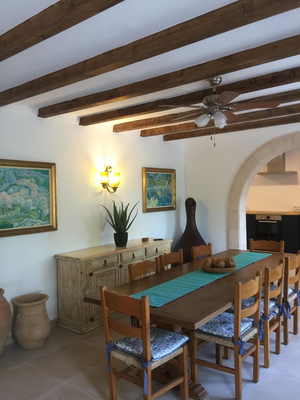 Ground floor open plan diner.