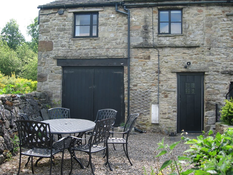 Seating area at rear of Westburn Cottage