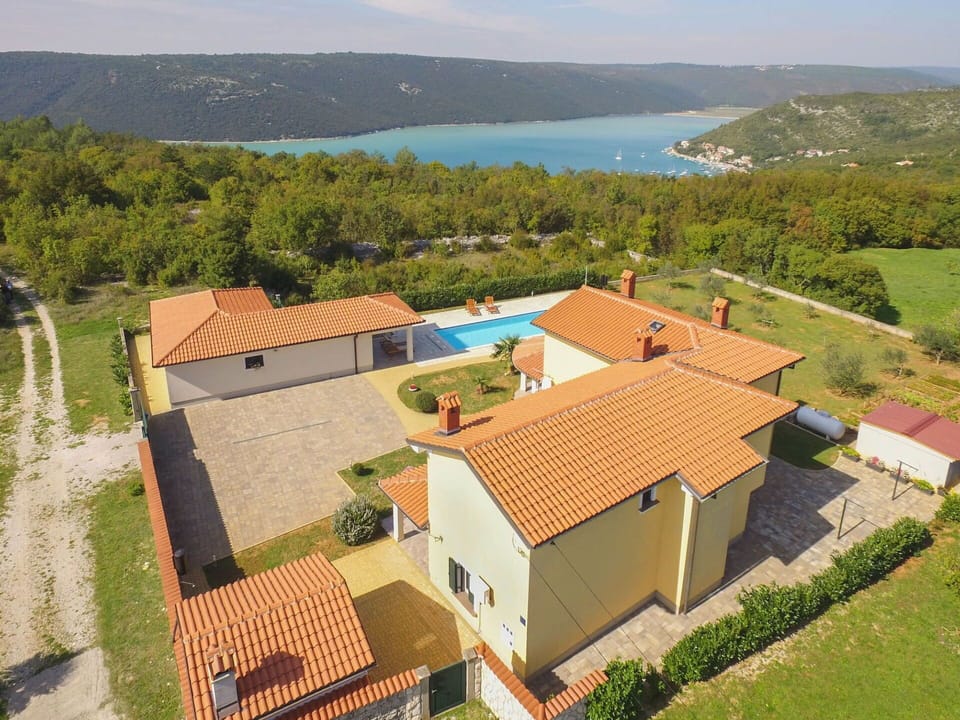 Property, Aerial Photography, Roof, House, Real Estate, Home, Building, Estate, Land Lot, Photography
