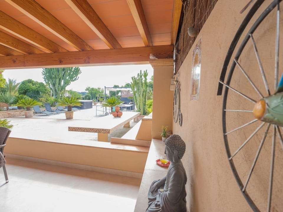 Property, Real Estate, Building, Architecture, Ceiling, Room, Daylighting, Interior Design, House, Floor