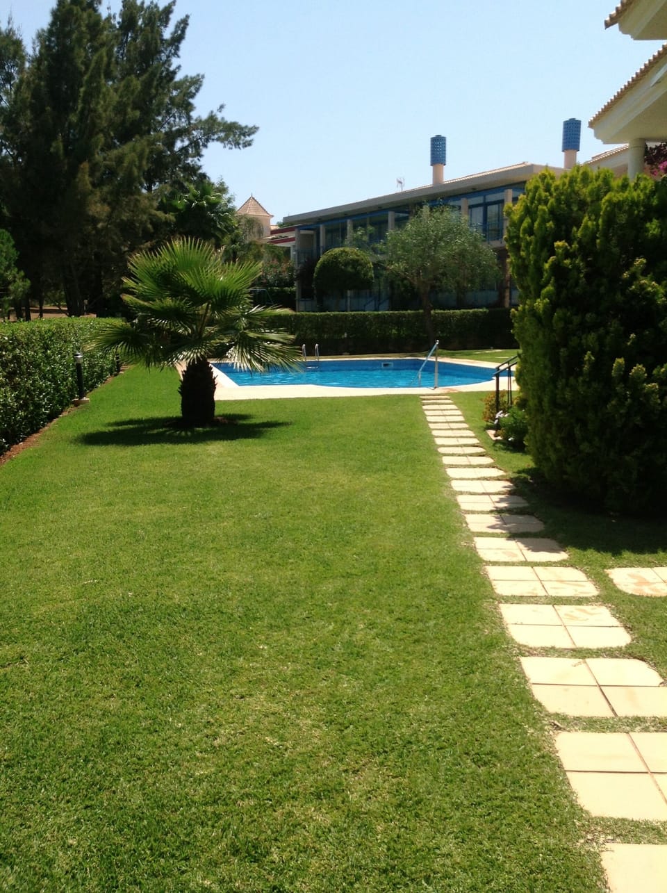 Garden to Pool