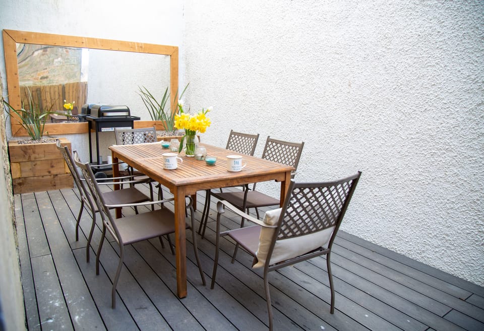Decked courtyard area at the back of the property - access from kitchen or lane
