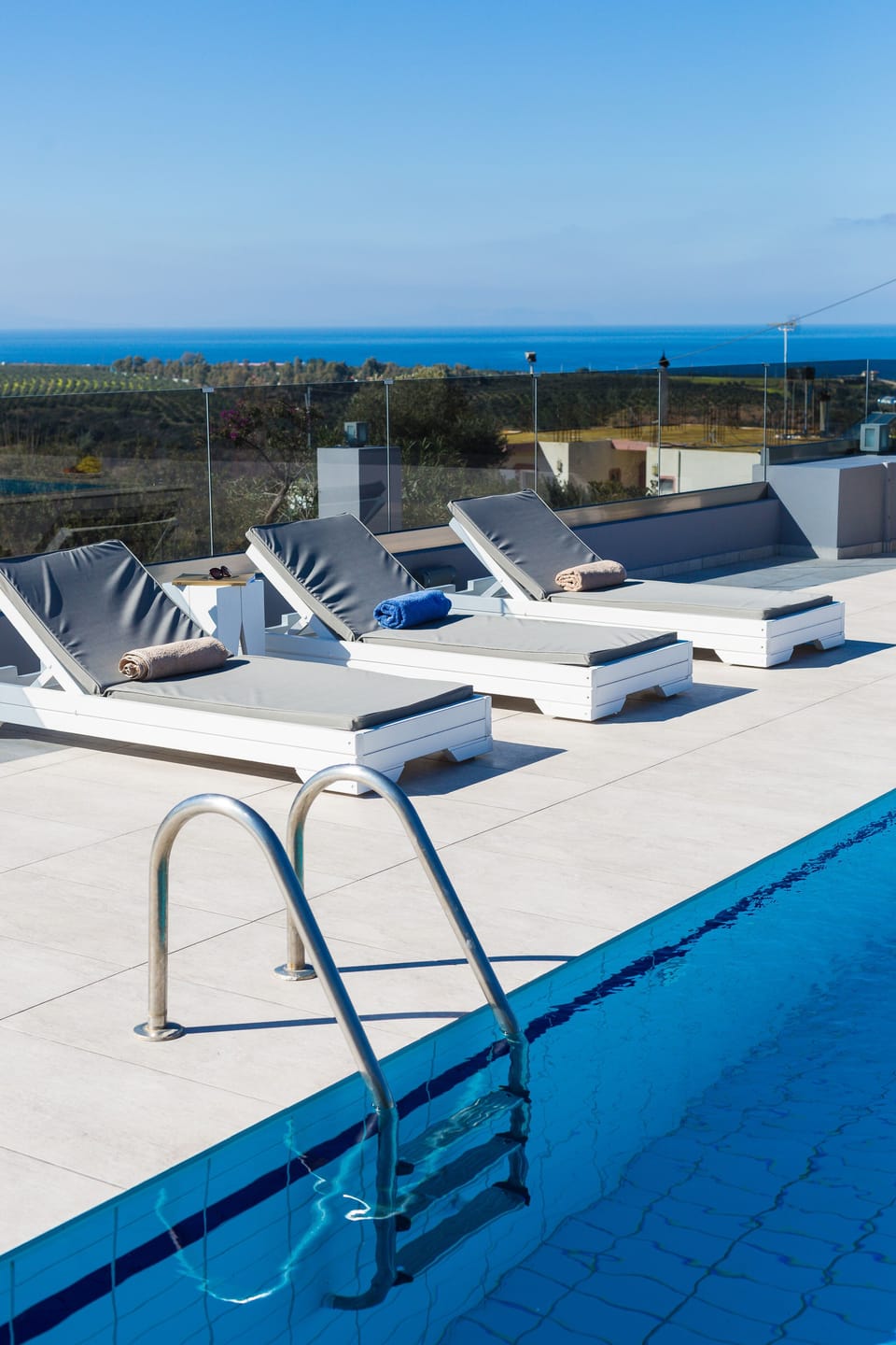 Sun beds and umbrellas are available!