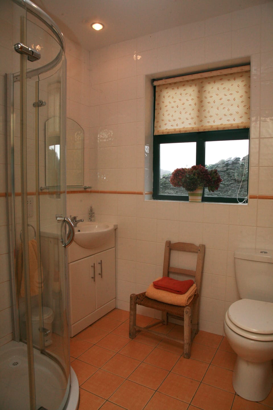 Shower room between bedrooms 1 and 2