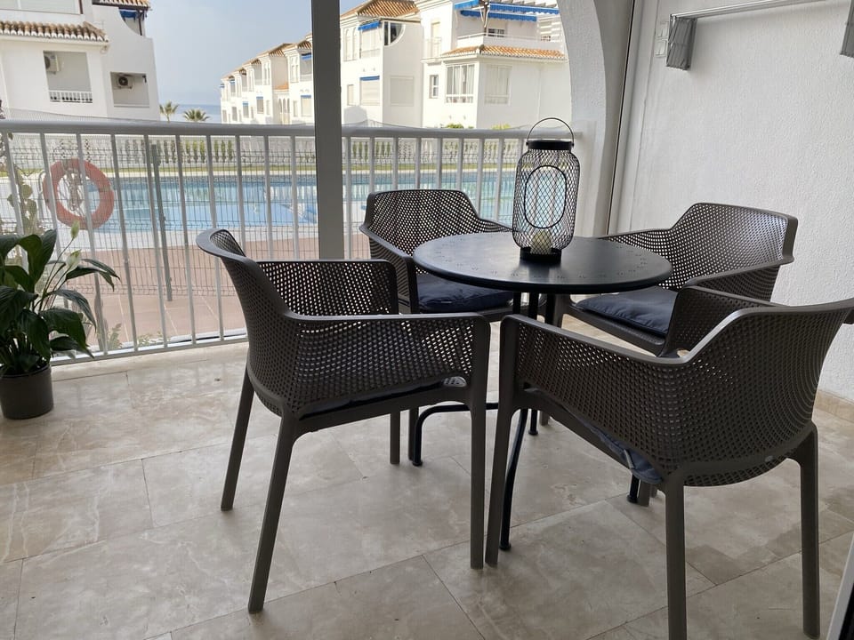 Terrace overlooking the pool 