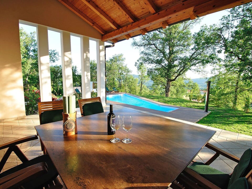 Property, Room, Building, House, Home, Real Estate, Porch, Interior Design, Ceiling, Deck