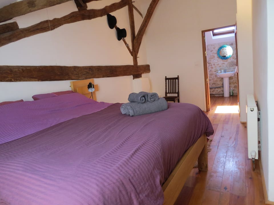 Super king size double with ensuite shower room