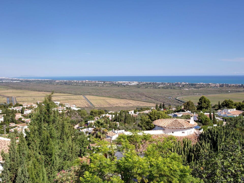 Sky, Horizon, Rural Area, Plain, Hill, Tree, Ecoregion, Landscape, Land Lot, City