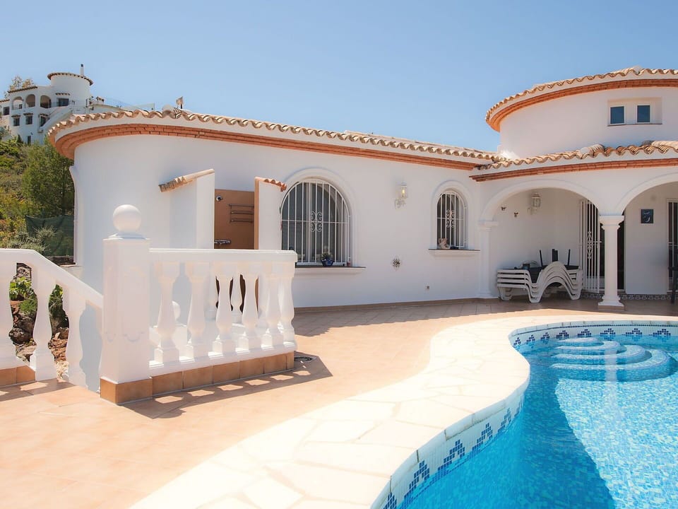 Property, Building, House, Real Estate, Villa, Swimming Pool, Azure, Estate, Hacienda, Vacation