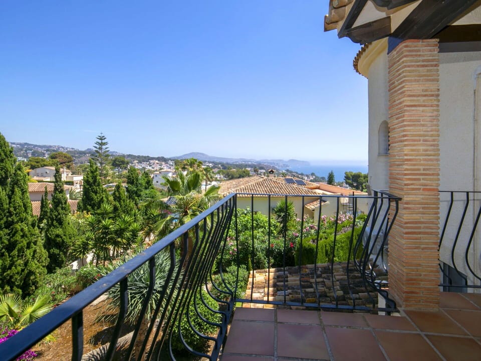 Balcony, Baluster, Eco Hotel, Handrail, Fence, Resort, Villa, Tropics, Hacienda
