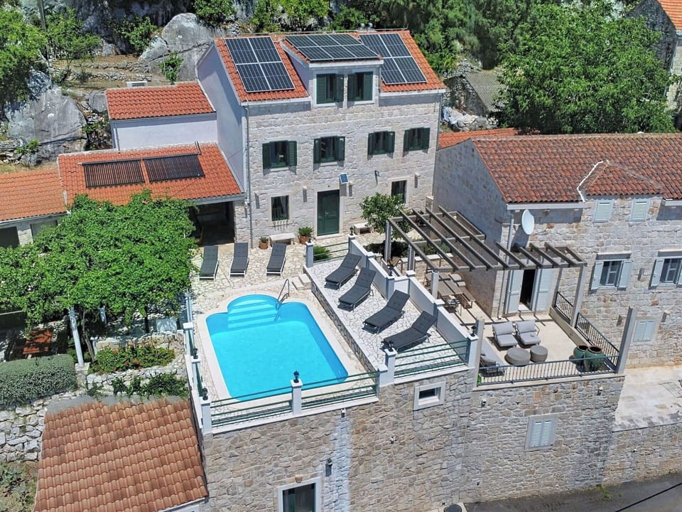 Swimming Pool, Residential Area, Resort, Estate, Resort Town, Eco Hotel, Hotel, Villa, Seaside Resort, Outdoor Furniture