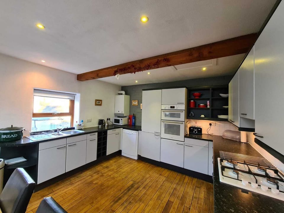 The kitchen 