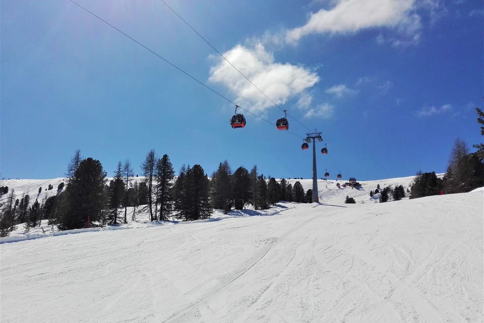 Snow and ski sports