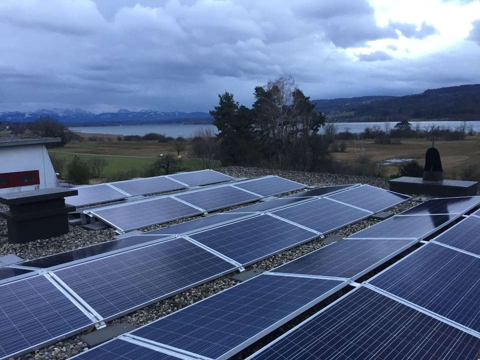 roof (zero energy house)