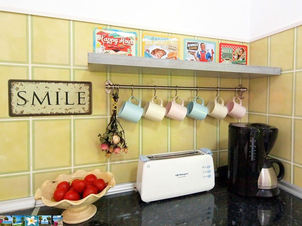 Breakfast corner with coffee machine and toaster