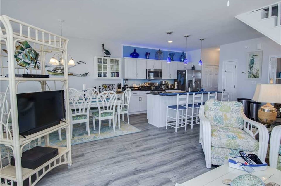 Open floor plan with high ceilings 