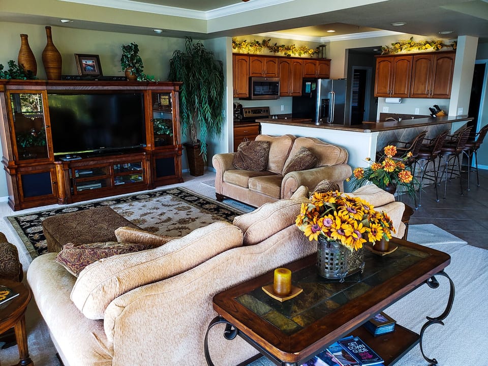 Main floor has an open concept. Great for visiting with family and friends!