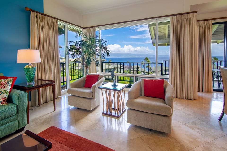 Modern décor with tile flooring
