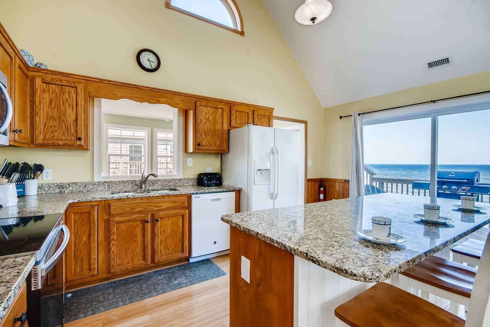Surf-or-Sound-Realty-769-Kai-Surf-House-Kitchen-New-Stove
