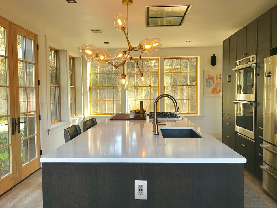 Kitchen Breakfast Bar