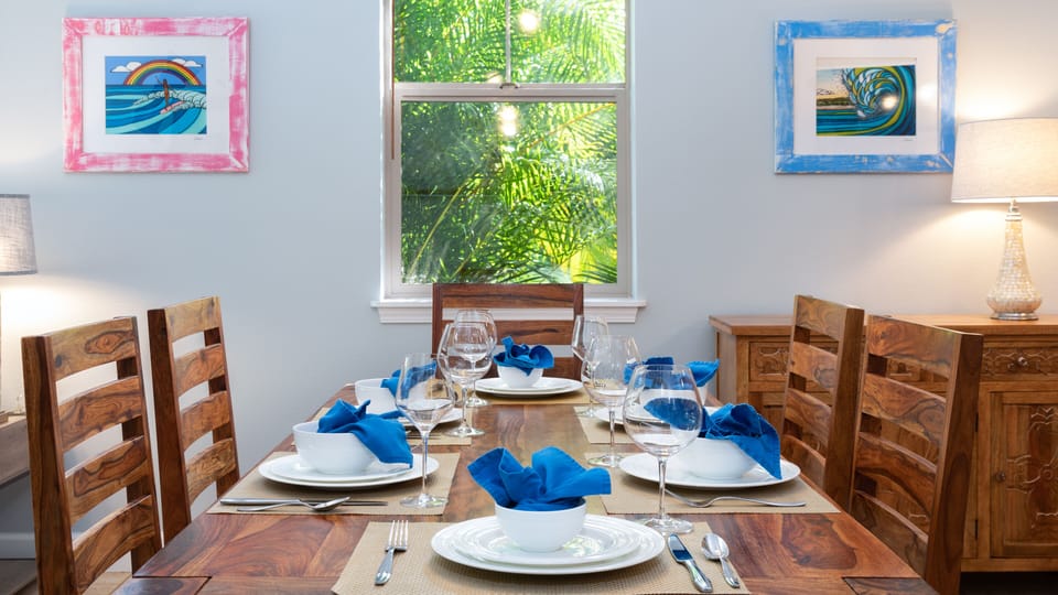 Everything you need for setting a lovely table is provided