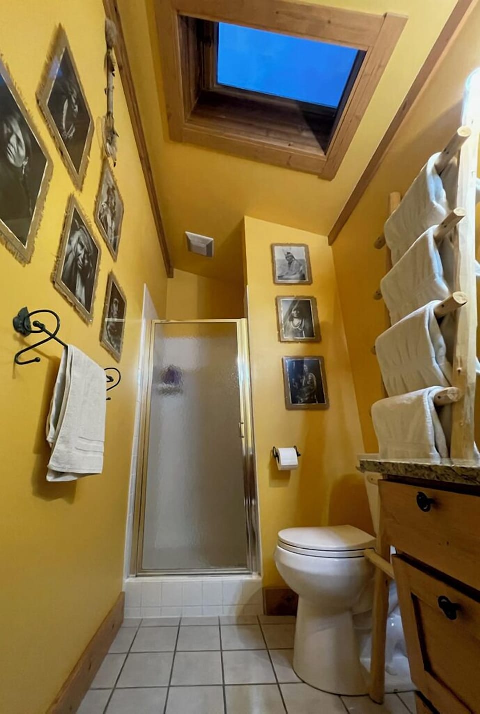 Loft: Vanity & Shower
