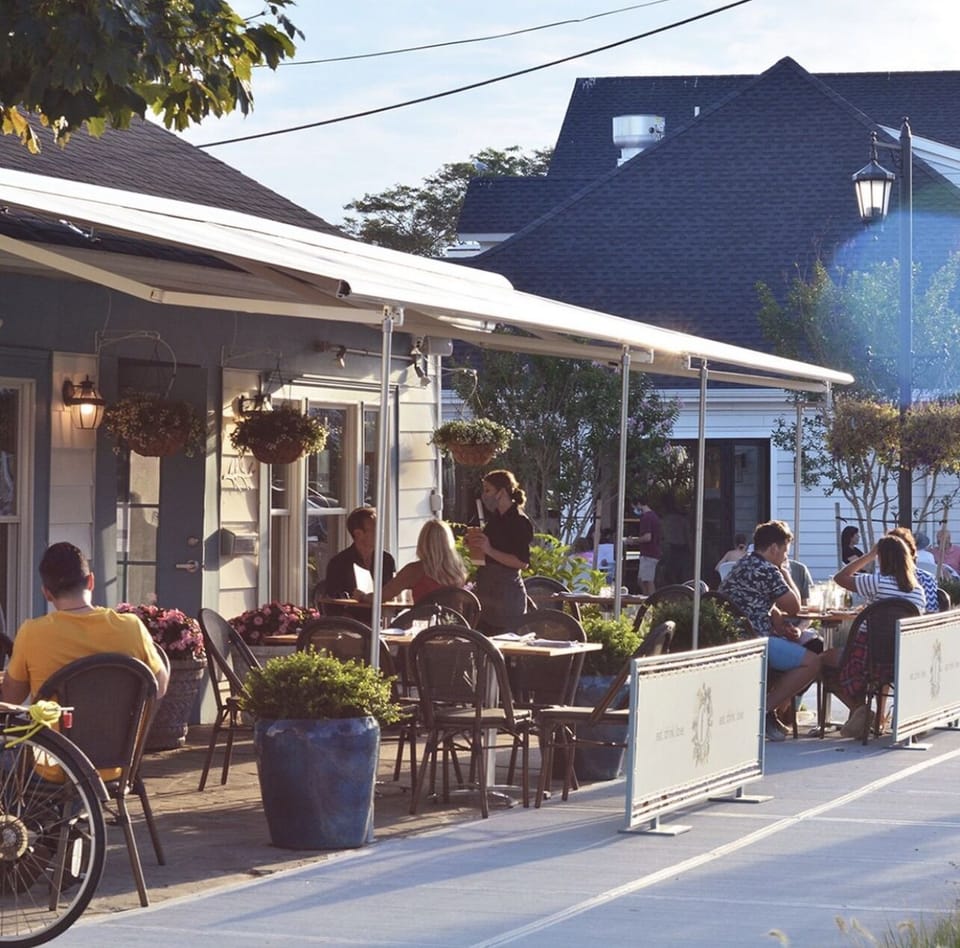 Highly rated Flora restaurant10 minute walk/3 minute drive from our house.
