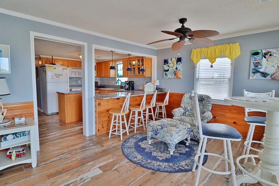 High top and counter seating