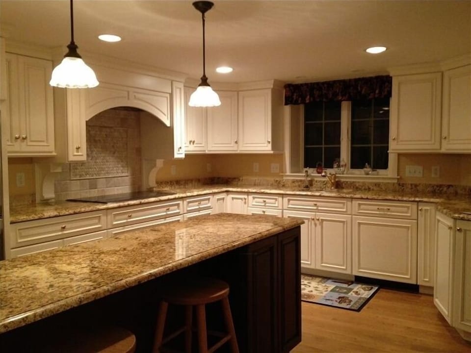 Completely renovated kitchen with the best and latest appliances.