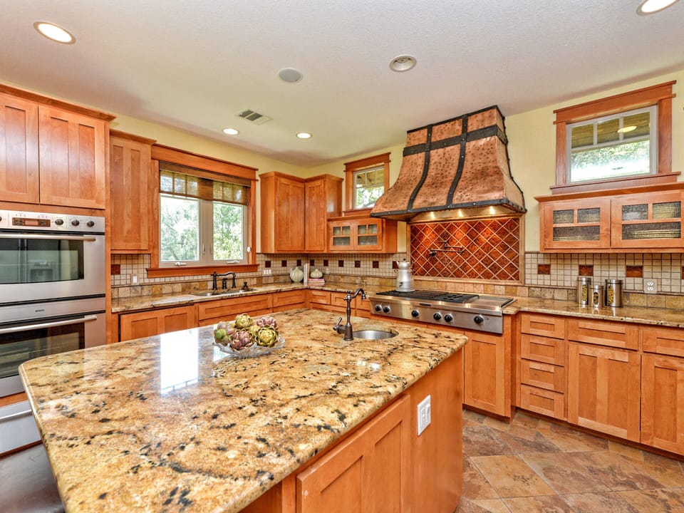 Dual Bosch ovens and LG stainless refrigerator