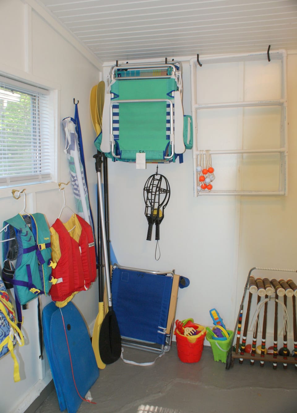 Beach & toy items provided at no extra charge.
Paddles are for our kayak rental.