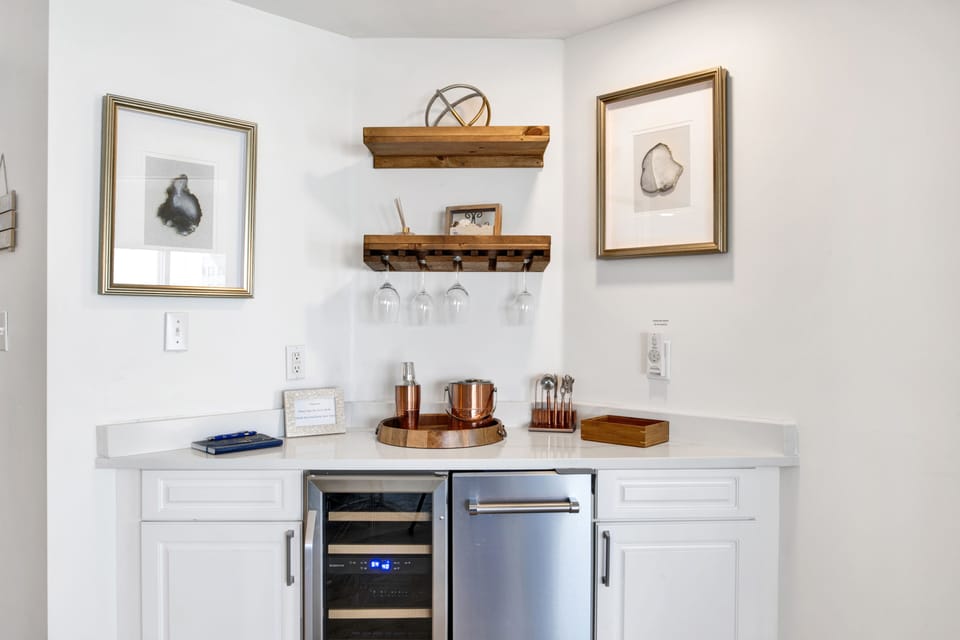 Bar with Ice Maker and Wine Cooler!