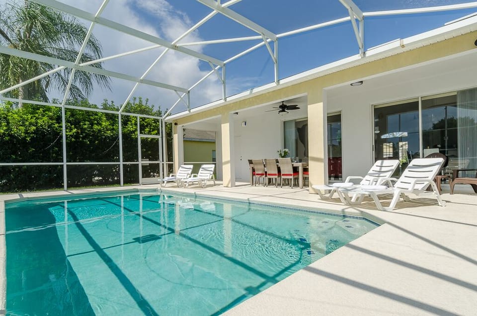 Pool and Lanai